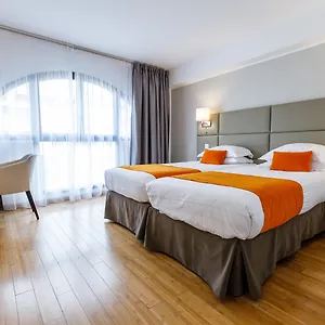 4* Ξενοδοχείο Riviera
