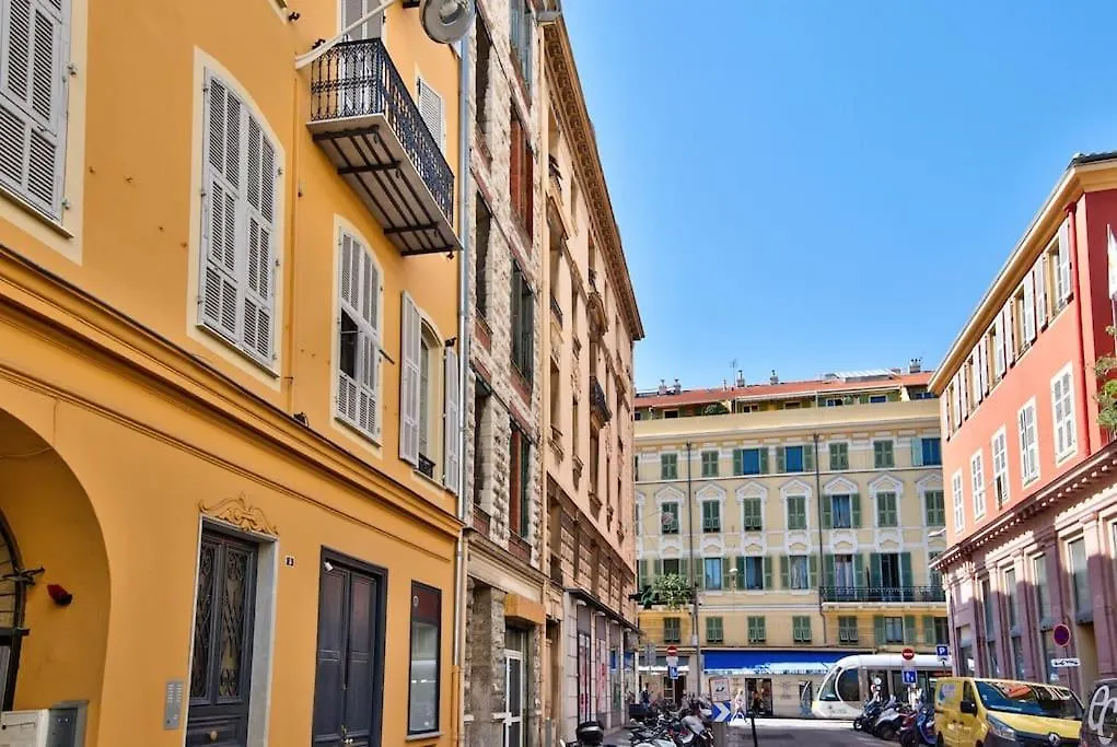 Very Nice 2P With All Comfort, City Center Ac/Wifi France