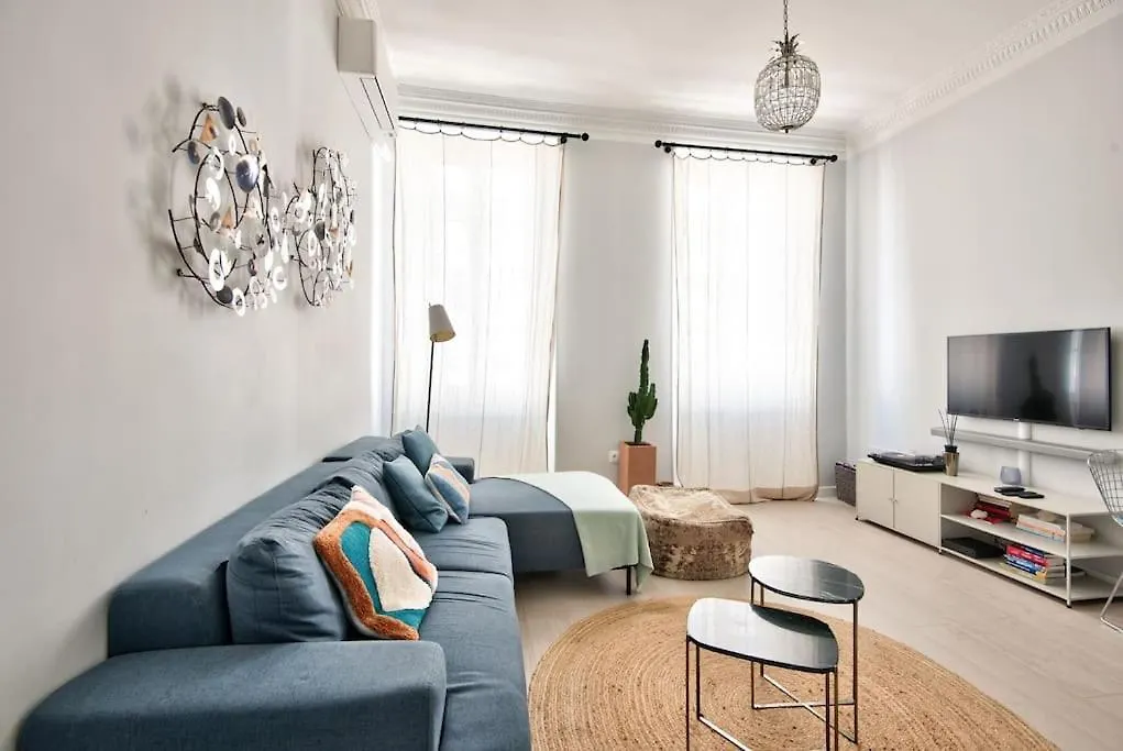 Very Nice 2P With All Comfort, City Center Ac/Wifi